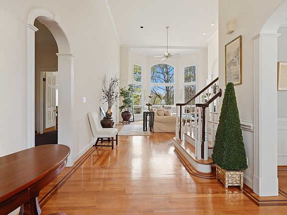 5th image of 4413 Turnberry Cir