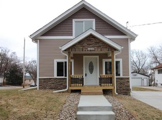 1402 Douglas Ave, Des Moines, IA 50313