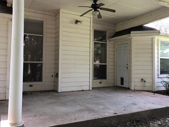 4th image of 2308 Crystal Dr