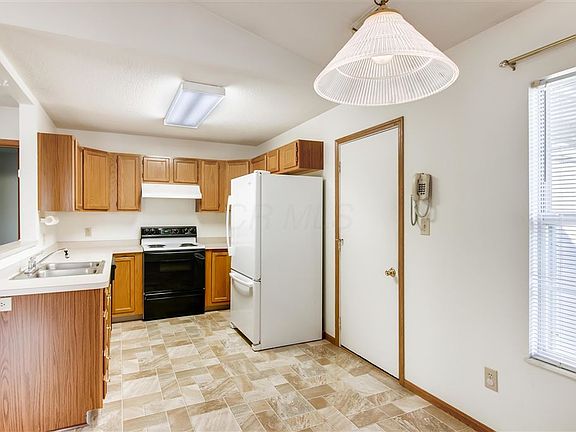 4th image of 8615 Victoria Meadow Ln