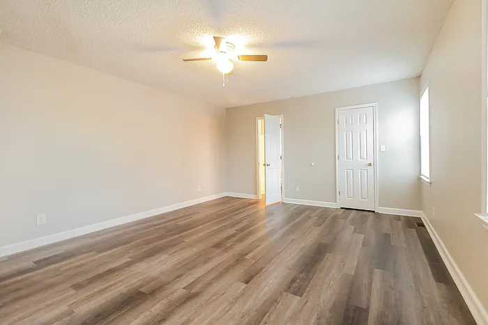 242 Pearson Rd — Photo 6
