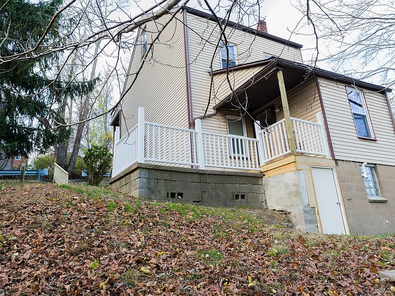 321 Seward St — Photo 11