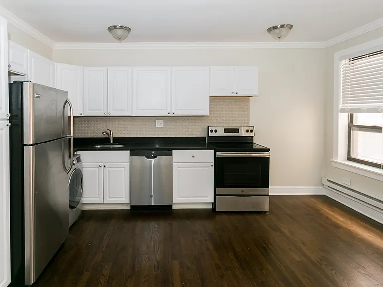 3345 N Marshfield Ave #903 — Photo 4
