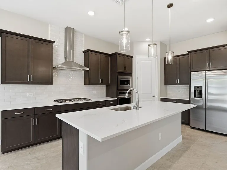 293 E Jasper Ct — Photo 10