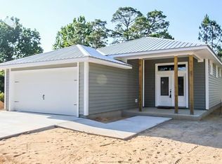 220 Pine Ave, Niceville, FL 32578