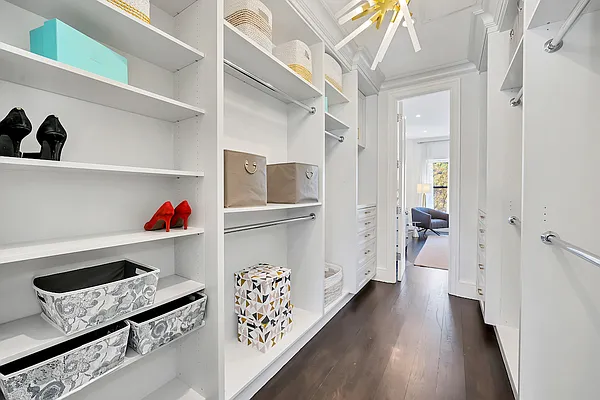 Sold by Bond New York | media 11