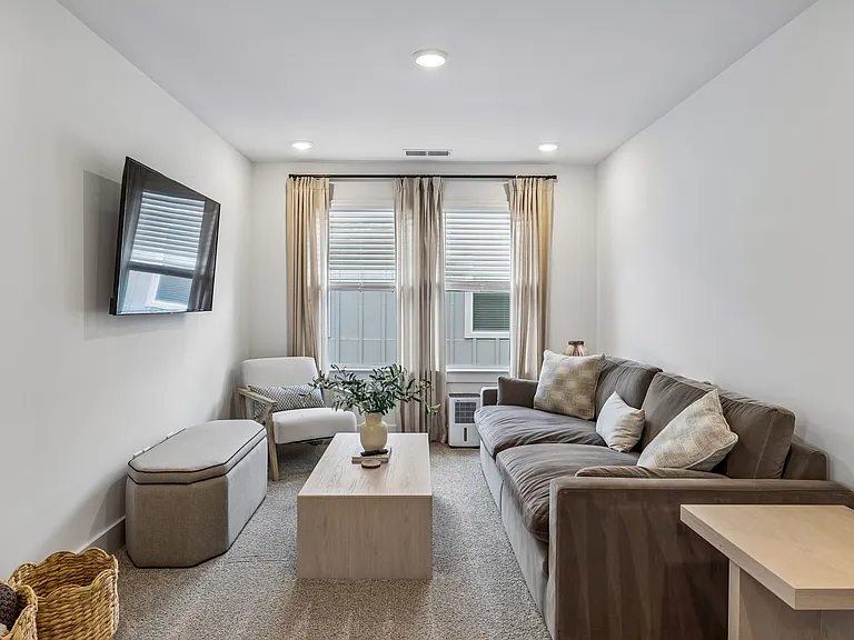 5078 Poplar Farms Dr — Photo 10