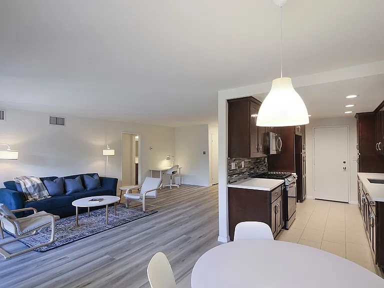 382 E California Blvd #101 — Photo 14