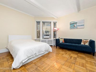 24 5th Ave APT 828, New York, NY, 10011