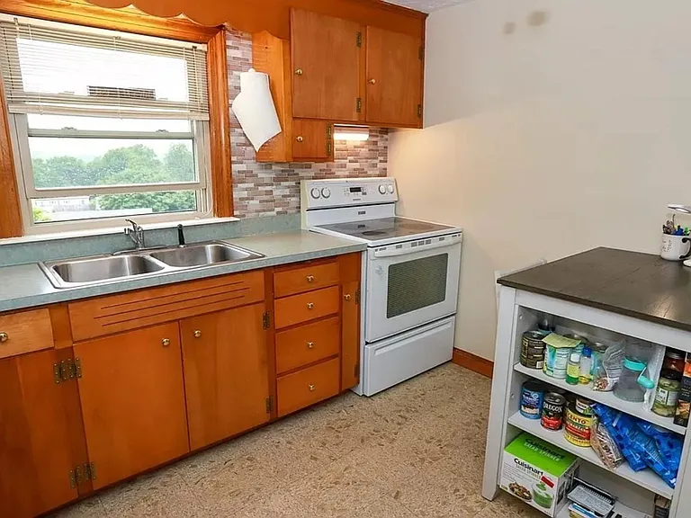271 Waterford St #2 — Photo 3