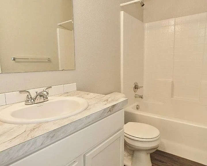 1642 N Pewter Ave — Photo 18