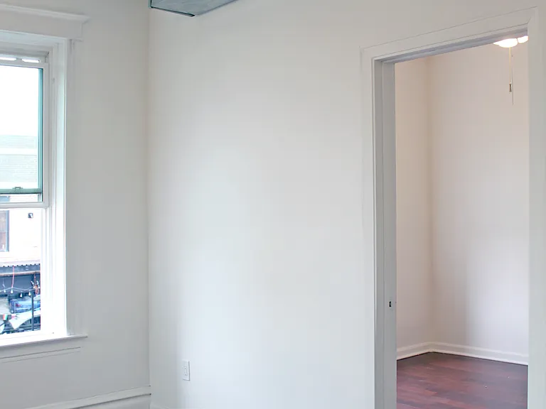 2025 W 35th St #2F — Photo 37
