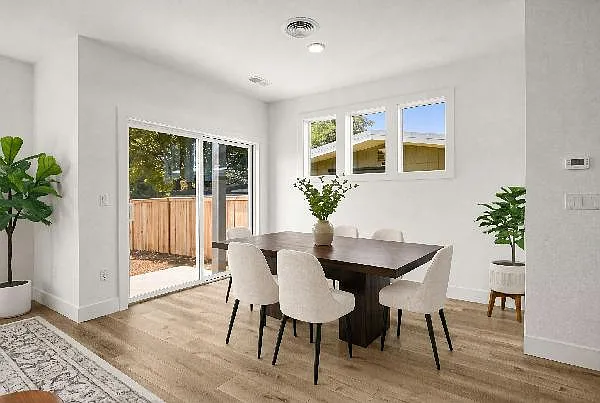 3 bed, 2.5 bath, 1816 sqft, $3,100 — Photo 3