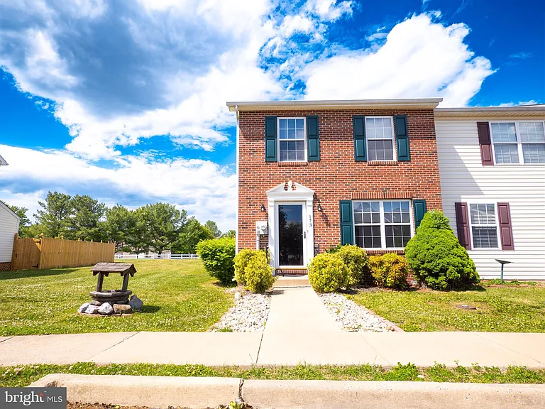 173 Equestrian Dr — Photo 2