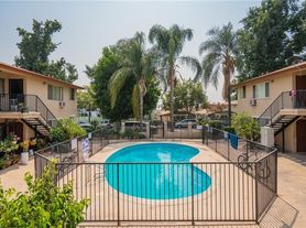 4830 Canoga St
