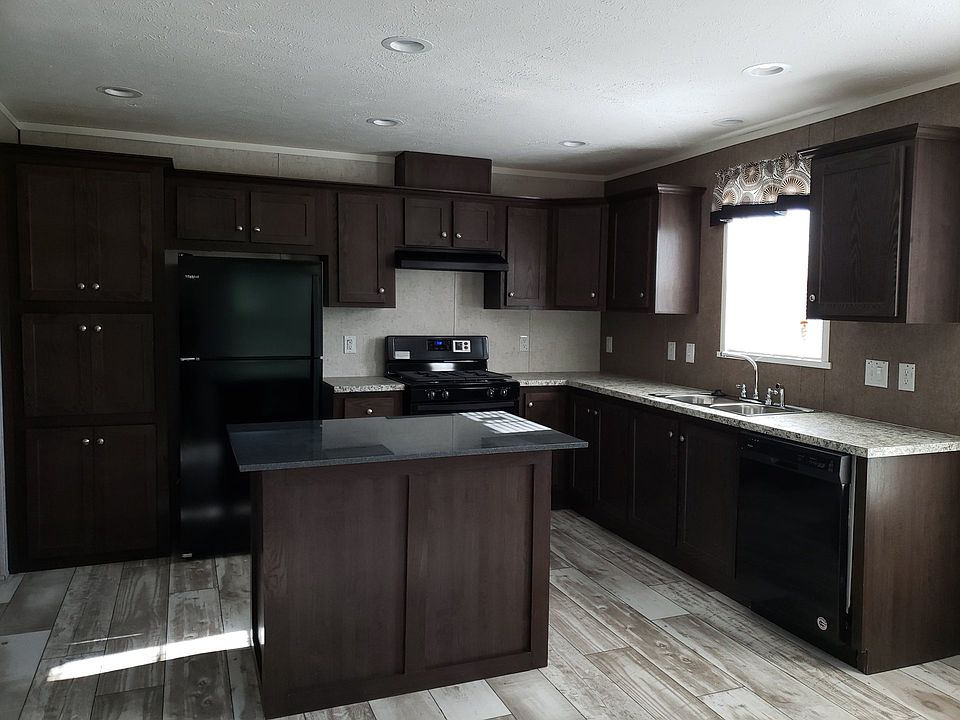 1st image of 516 Courtland Ln #591