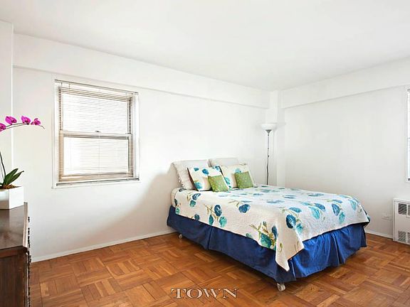 4th image of 130 Saint Edwards St APT 4C