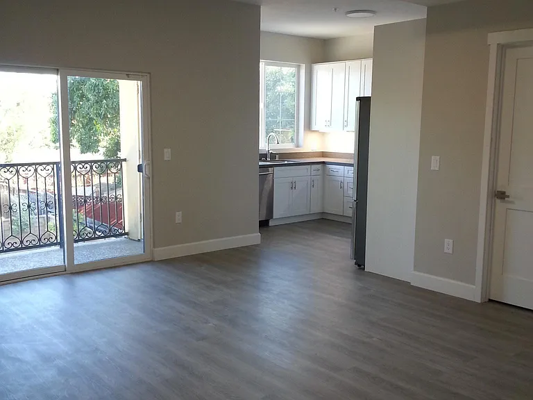 1160 El Camino Real #211 — Photo 11