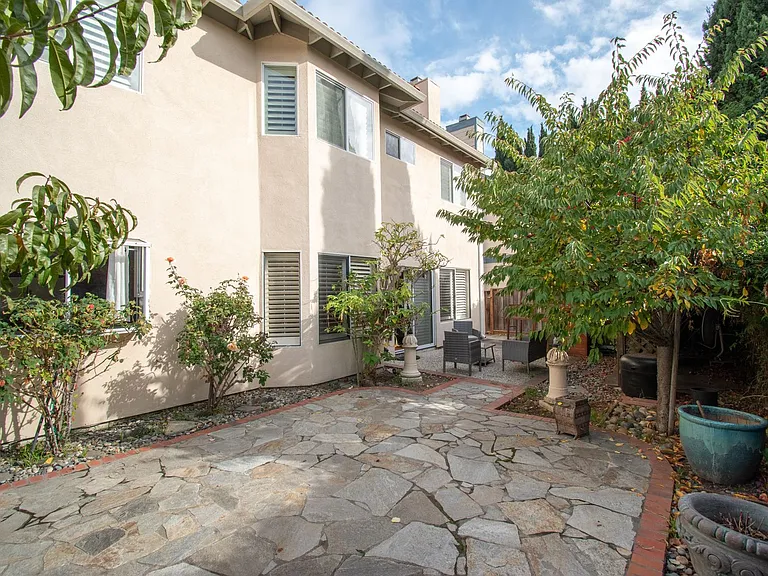 1547 Deluca Dr — Photo 13