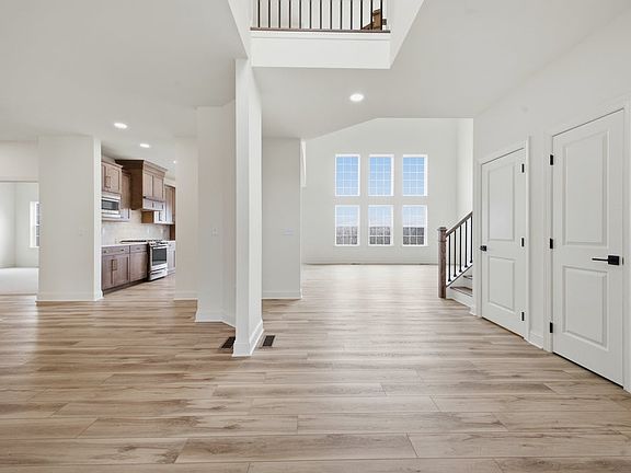 2-Story Foyer