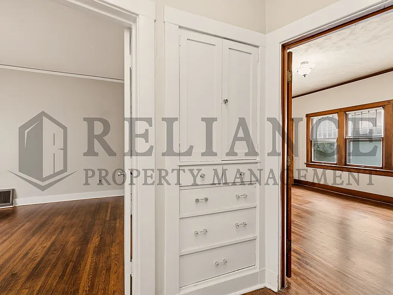 525 S Chautauqua Ave — Photo 42