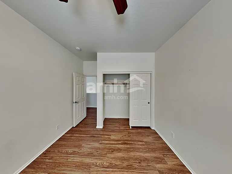 1509 S 123rd Dr — Photo 19