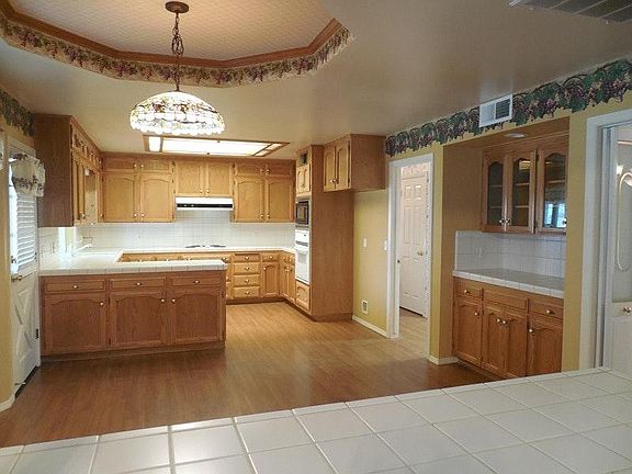 Nook/Kitchen