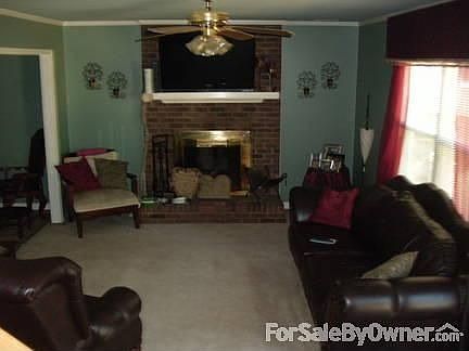 4th image of 1609 Bishop Ct