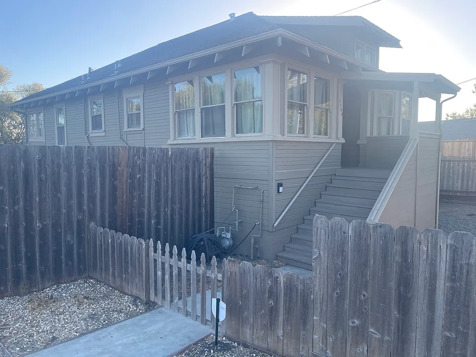2700 Petaluma Blvd N
