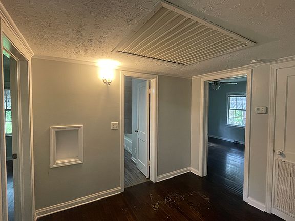 5th image of 1223 Chickasaw St
