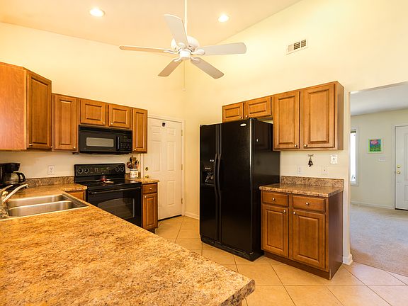 Spacious w/ new dishwasher!