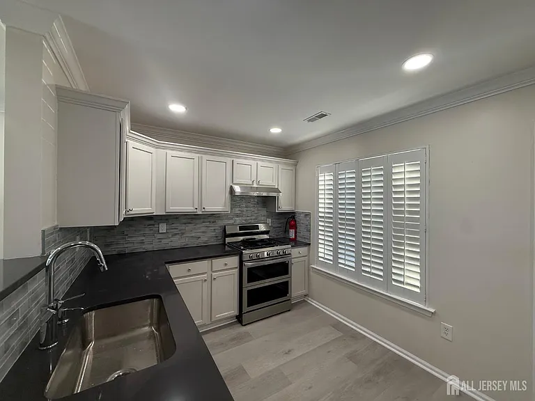 1 Boehm Dr — Photo 5