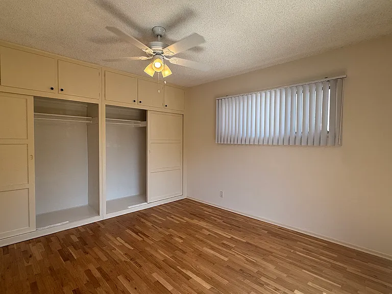163 S Hayworth Ave #3 — Photo 4