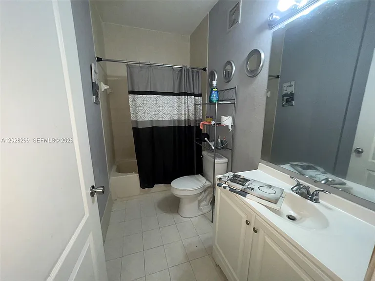 2903 SE 17th Ave #110 — Photo 11