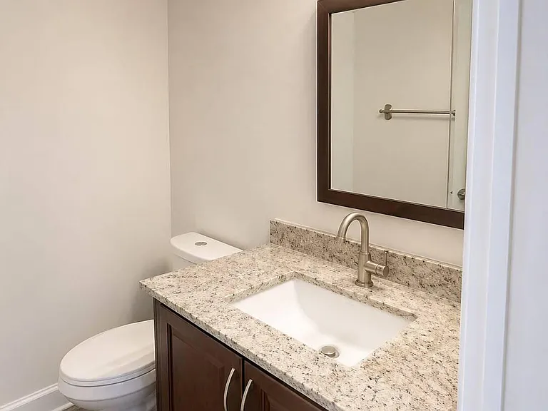 700 Nottingham Cir #E — Photo 7