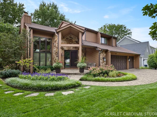 1750 Hickory Ln, Wheaton, IL 60187
