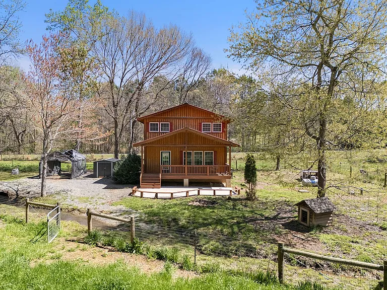 35 Hedgecock Farm — Photo 27