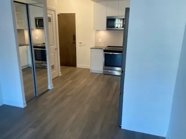 100 Eagle Rock Way, Vaughan, ON