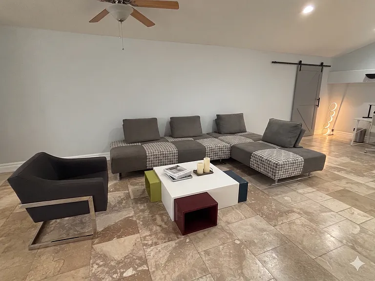 800 Antonio Dr — Photo 6