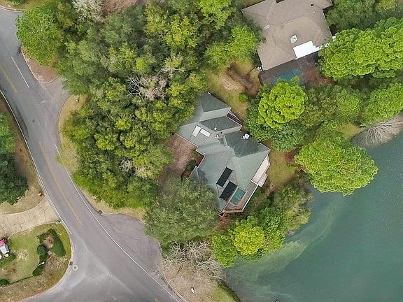 4th image of 1000 Lake Way Dr