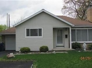 142 Woodhill Dr, Amherst, OH 44001
