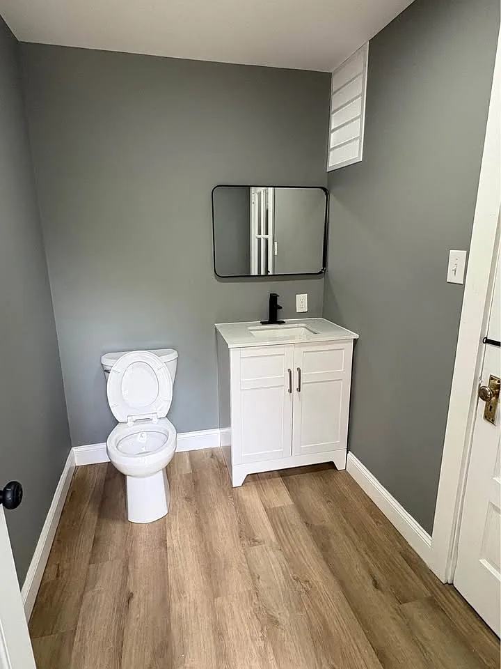 1439 Shore rd — Photo 3