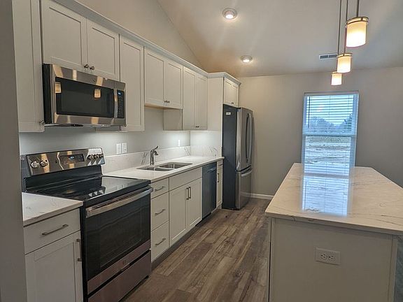 5th image of 3759 Joy Cir