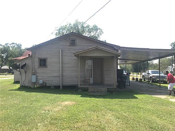 3rd image of 440 New Orleans Ave