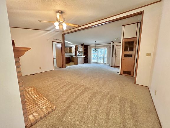3rd image of 2211 W Mulberry St Lot 151
