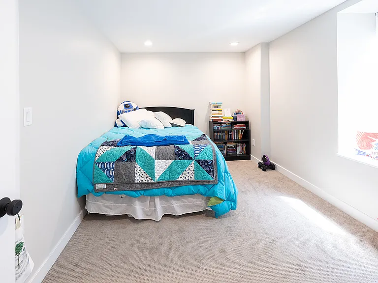 Deacon Court - 1661 Washington Street — Photo 126