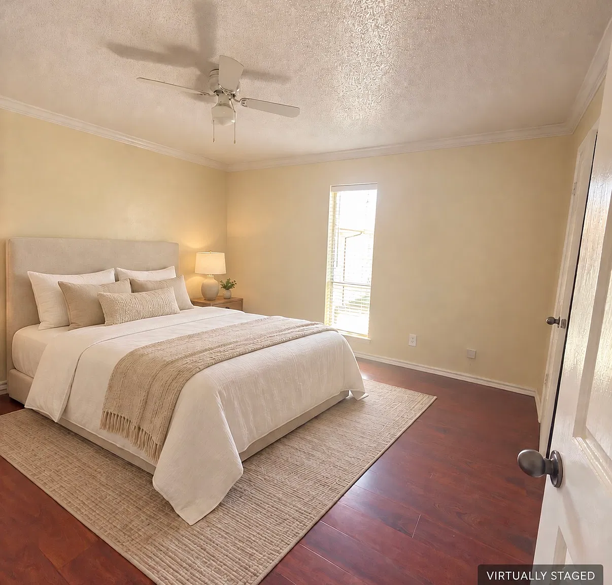 2 bed, 1038 sqft, $1,700 — Photo 2
