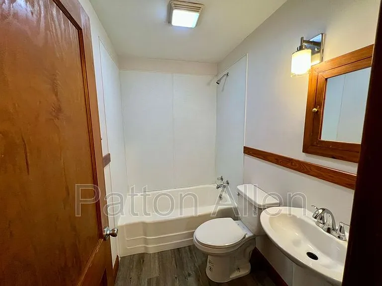 29 Evergreen Ave — Photo 25