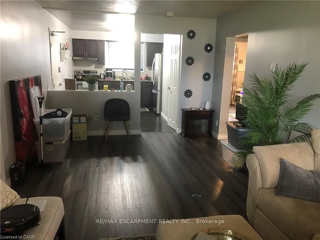 2 bed, $1,700 — Photo 2