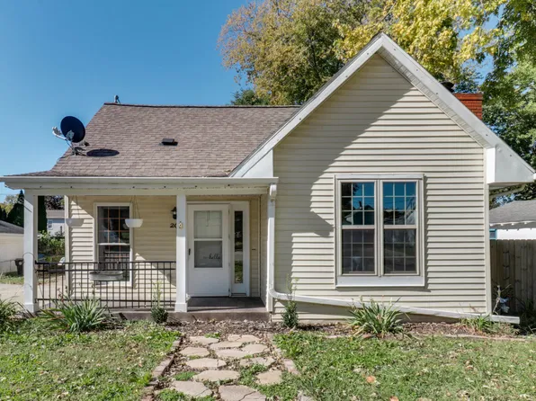 204 N Buchanan St, Heyworth, IL 61745